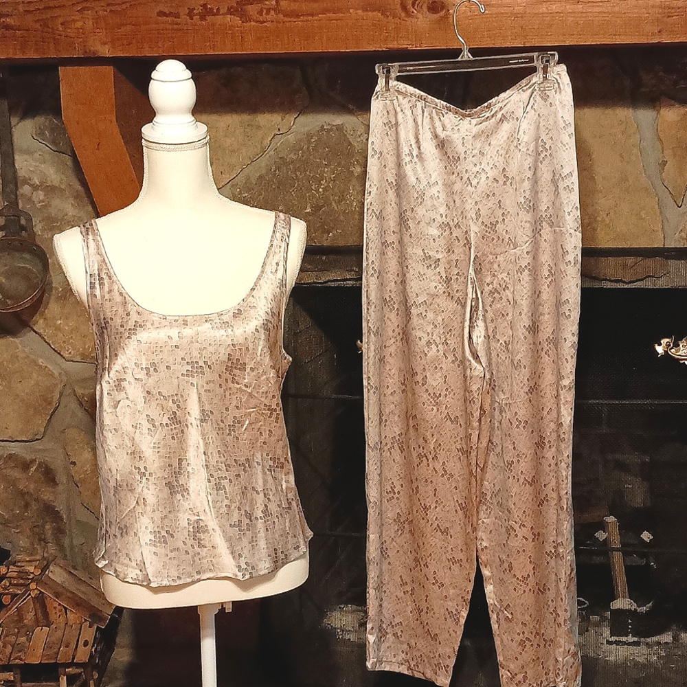 Victoria's Secret pajama set